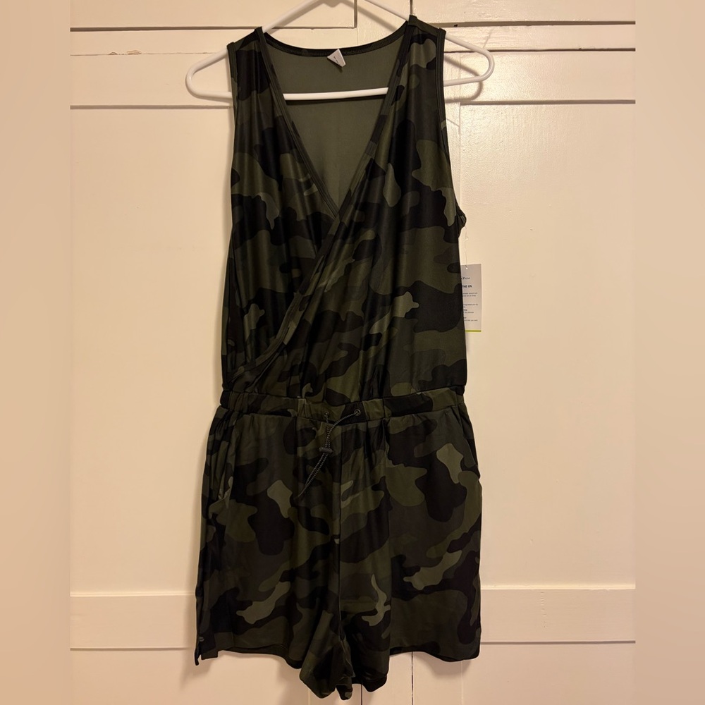 NWT Active Old Navy Breathe On Green Camo Romper